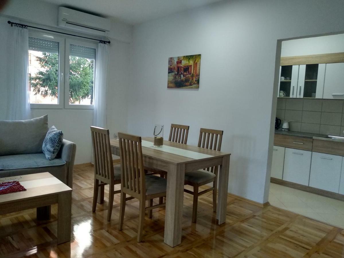 Tea Apartment Κουμάνοβο Εξωτερικό φωτογραφία